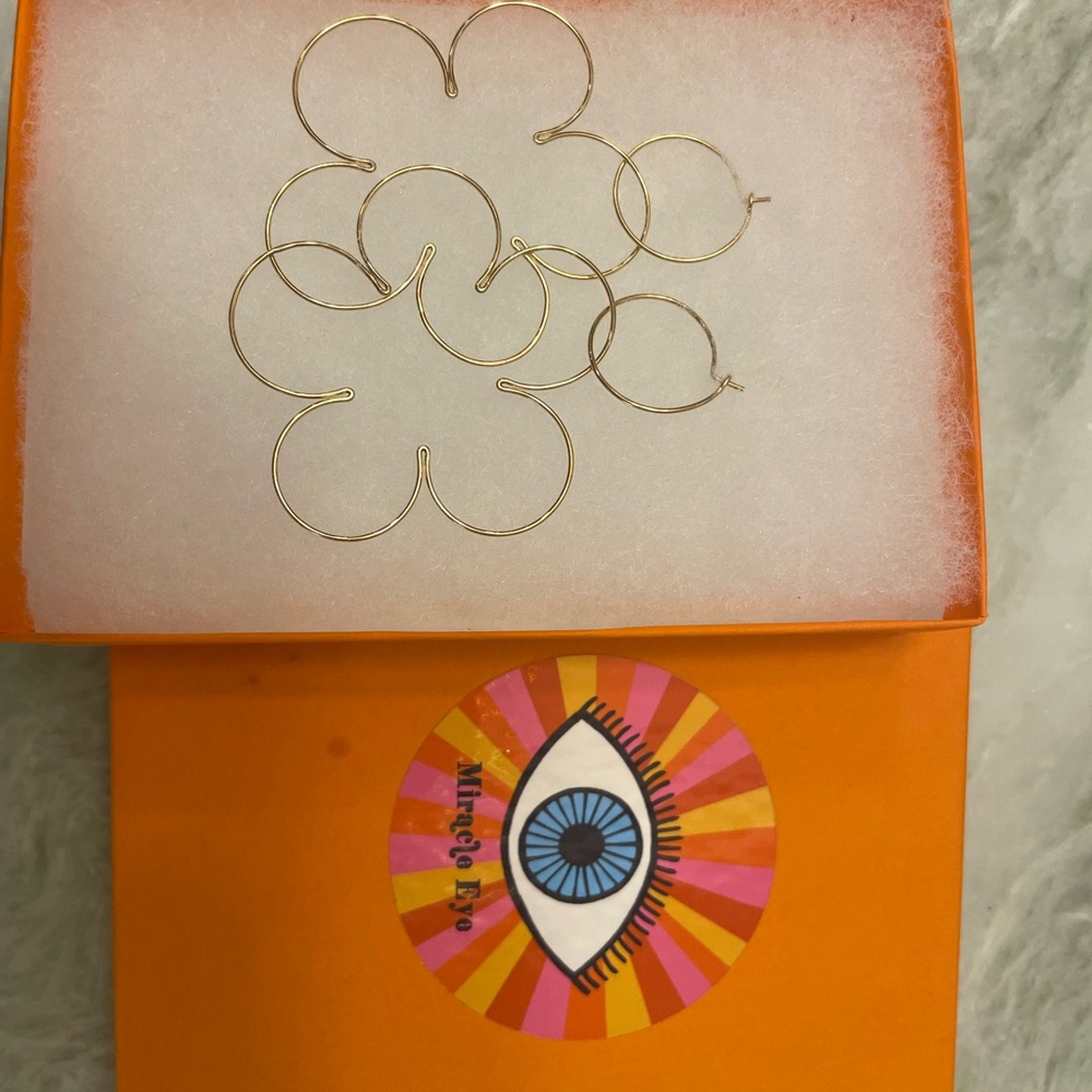 Miracle Eye Gold Hoop Daisy Earrings